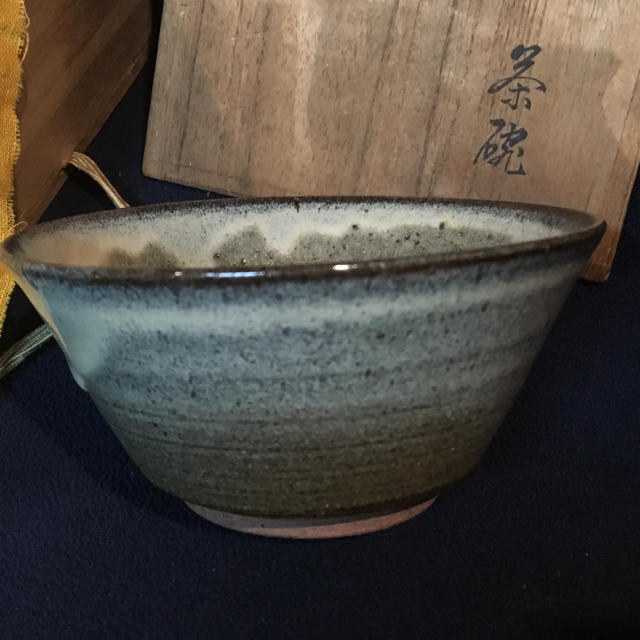 近重治太郎・作、小岱焼茶碗 エンタメ/ホビーの美術品/アンティーク(陶芸)の商品写真