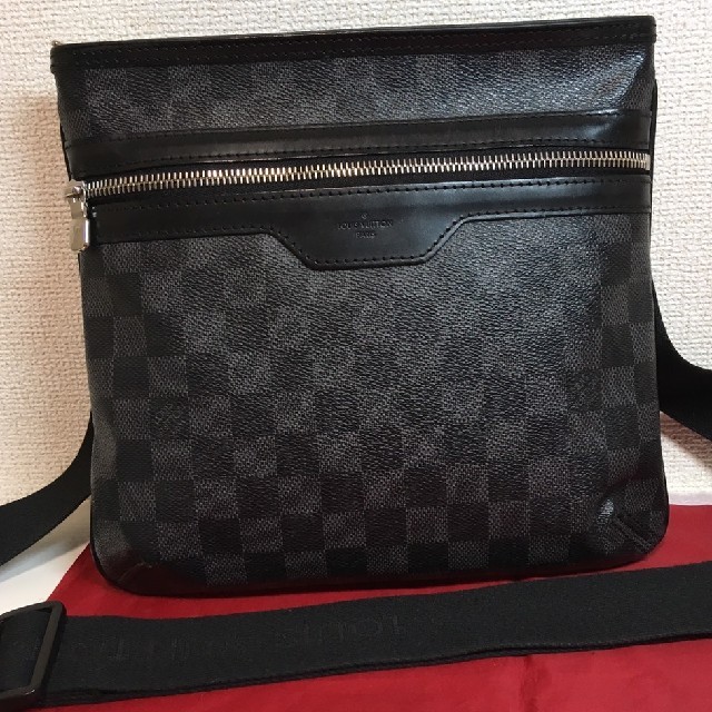 【超目玉枠】 LOUIS VUITTON - ルイヴィトン グラフィット トマス ショルダーバッグ