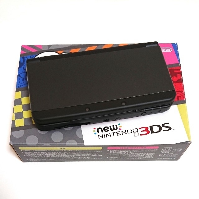 New ニンテンドー3DS (充電器付き)【美品】携帯用ゲーム機本体