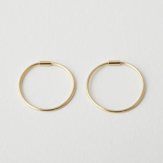 BEAUTY&YOUTH UNITED ARROWS(ビューティアンドユースユナイテッドアローズ)のl'oro 1117  ピアス 18k hoop pierce M レディースのアクセサリー(ピアス)の商品写真