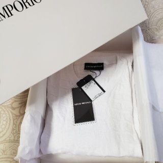 エンポリオアルマーニ(Emporio Armani)の順次値下げ！新品　エンポリオ・アルマーニ　Vネックセーター(定価3.6万円)(ニット/セーター)