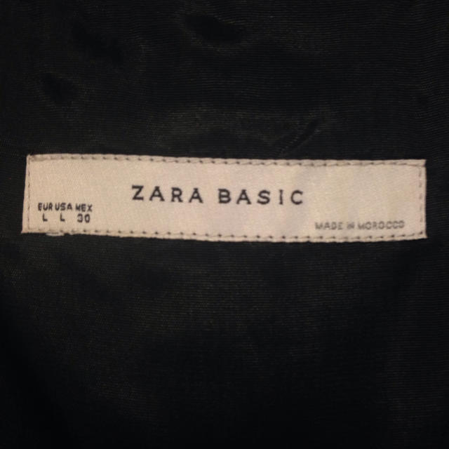 ZARA(ザラ)のZARA ブラックドレス12/7まで限定 レディースのワンピース(ひざ丈ワンピース)の商品写真