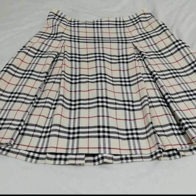 BURBERRY(バーバリー)のBurberry♡ガールズスカート キッズ/ベビー/マタニティのキッズ服女の子用(90cm~)(スカート)の商品写真