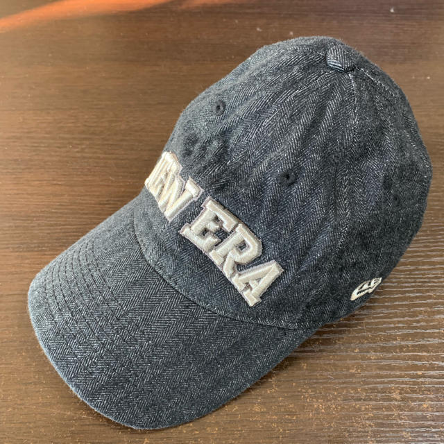 NEW ERA(ニューエラー)のニューエラの1年中使えるグレーのシンプルなキャップ メンズの帽子(キャップ)の商品写真