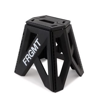 フラグメント(FRAGMENT)のFRGMT FOLDABLE CHAIR（39cm)﻿(折り畳みイス)