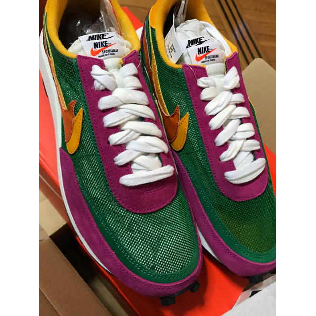 NIKE(ナイキ)のsacai waffle 28.5 green purple メンズの靴/シューズ(スニーカー)の商品写真