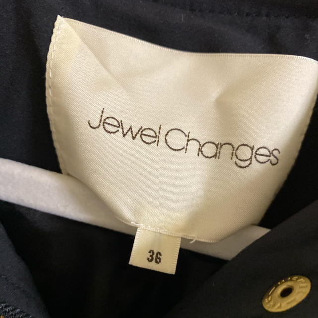 Jewel Changes(ジュエルチェンジズ)のJewel changes ノーカラーダウン レディースのジャケット/アウター(ダウンジャケット)の商品写真