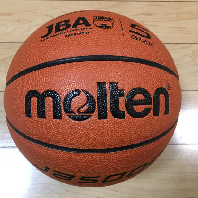 molten(モルテン)のmolten ミニバス用 5size スポーツ/アウトドアのスポーツ/アウトドア その他(バスケットボール)の商品写真