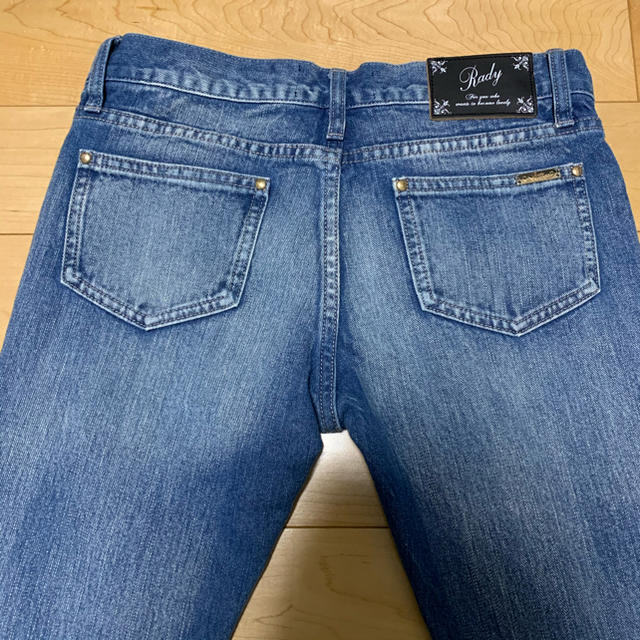 Rady(レディー)のRady クラッシュスリムデニム size24 NF11 レディースのパンツ(デニム/ジーンズ)の商品写真