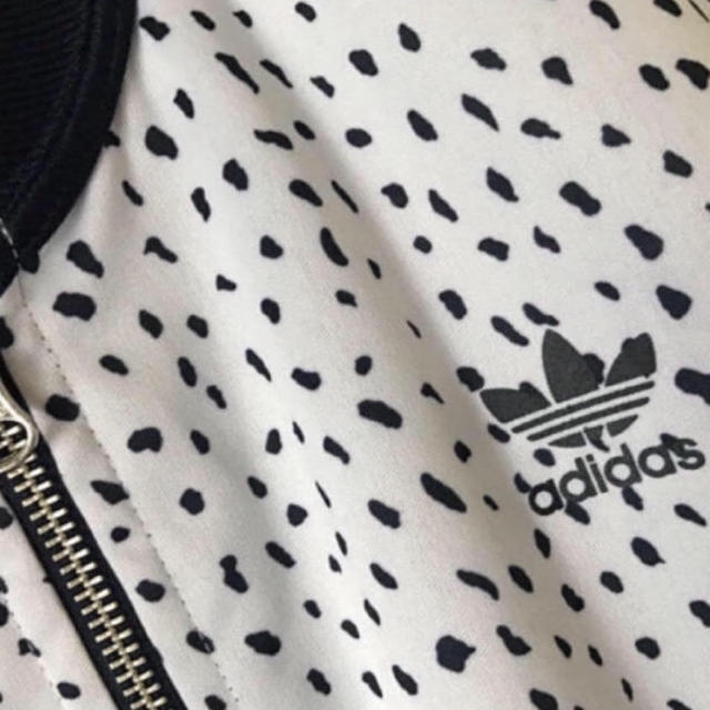 adidas(アディダス)のadidas アウター レディースのジャケット/アウター(スタジャン)の商品写真