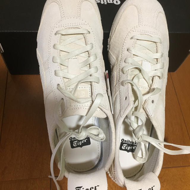 Onitsuka Tiger(オニツカタイガー)のオニツカタイガー  スニーカー新品未使用 レディースの靴/シューズ(スニーカー)の商品写真