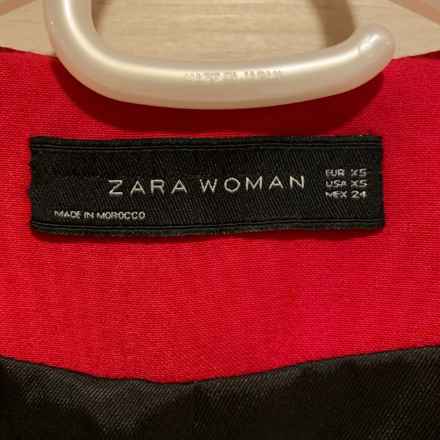 ZARA(ザラ)のZARA 赤 レッド 膝丈コート レディースのジャケット/アウター(チェスターコート)の商品写真