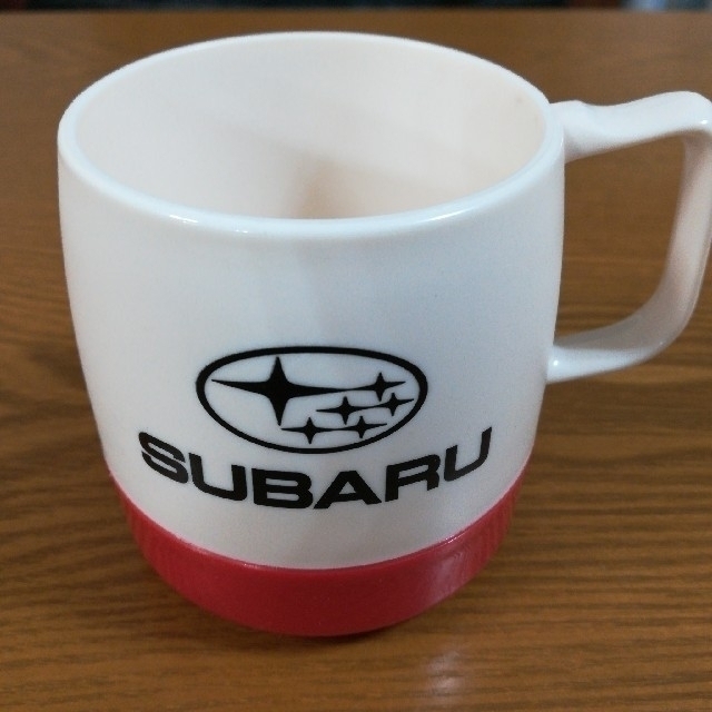 スバル(スバル)の新品未使用　スバルのマグカップ　箱つき インテリア/住まい/日用品のキッチン/食器(グラス/カップ)の商品写真