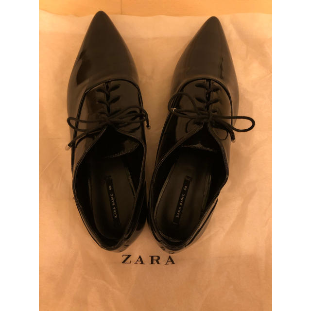 ZARA(ザラ)のとら.プロフ必読様 レディースの靴/シューズ(ローファー/革靴)の商品写真