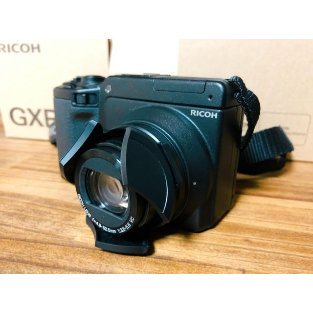 RICOH(リコー)のRICOH GXR + P10 KIT デジタルカメラ スマホ/家電/カメラのカメラ(コンパクトデジタルカメラ)の商品写真