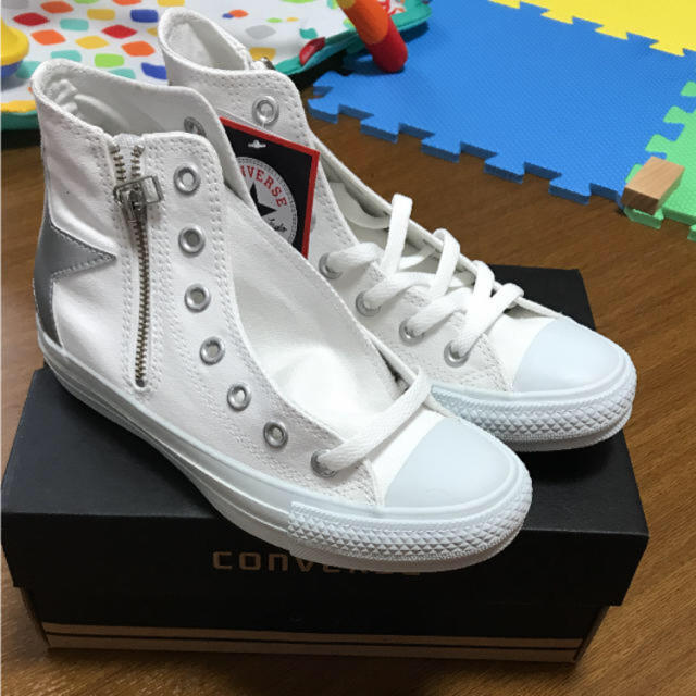 新品未使用 CONVERSE 22.5センチ