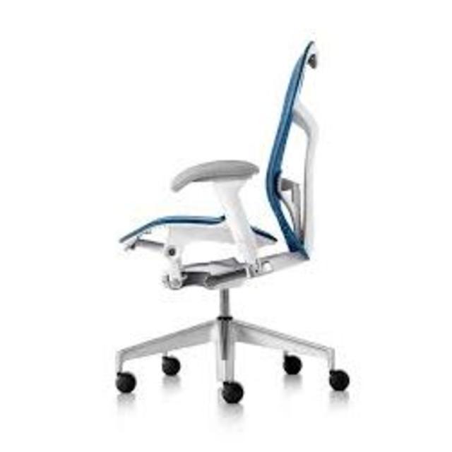 Herman Miller(ハーマンミラー)の展示品 ハーマンミラー ミラ2チェア Mirra2Chair 003 インテリア/住まい/日用品のオフィス家具(オフィスチェア)の商品写真