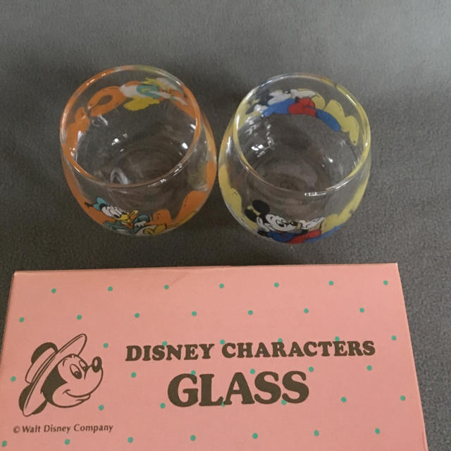 Disney(ディズニー)のディズニー  ミッキー & ドナルド    ショットグラス 2個セット エンタメ/ホビーのおもちゃ/ぬいぐるみ(キャラクターグッズ)の商品写真