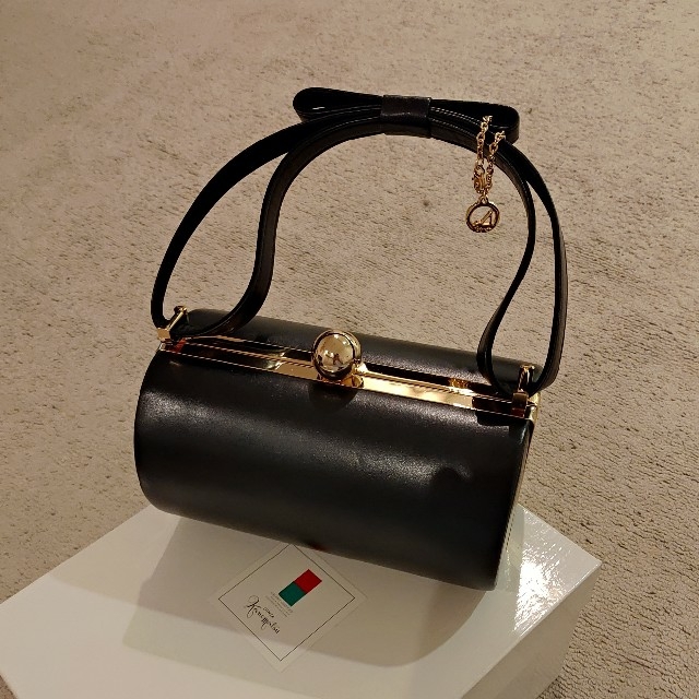 GINZA Kanematsu(ギンザカネマツ)のレディース　パーティバッグ　銀座かねまつ　黒 レディースのバッグ(ハンドバッグ)の商品写真