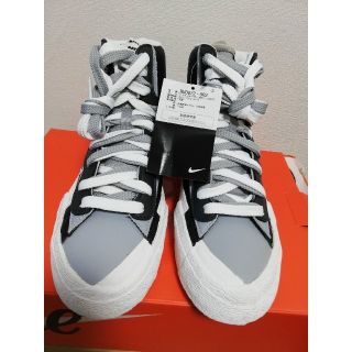 ナイキ(NIKE)のナイキ☓sacai ブレザー MID

25センチ 限定オファー購入分(スニーカー)