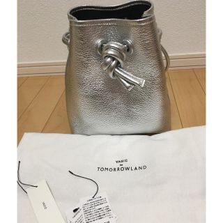 トゥモローランド(TOMORROWLAND)のVASIC TOMORROWLAND 別注 bond mini シルバー(ハンドバッグ)