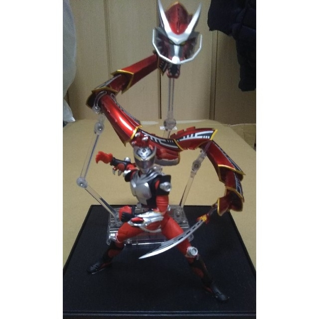 S.H.Figuarts 仮面ライダー龍騎