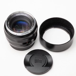 Canon   Carl Zeiss Planar T*1. ZE キャノンEFマウントの通販