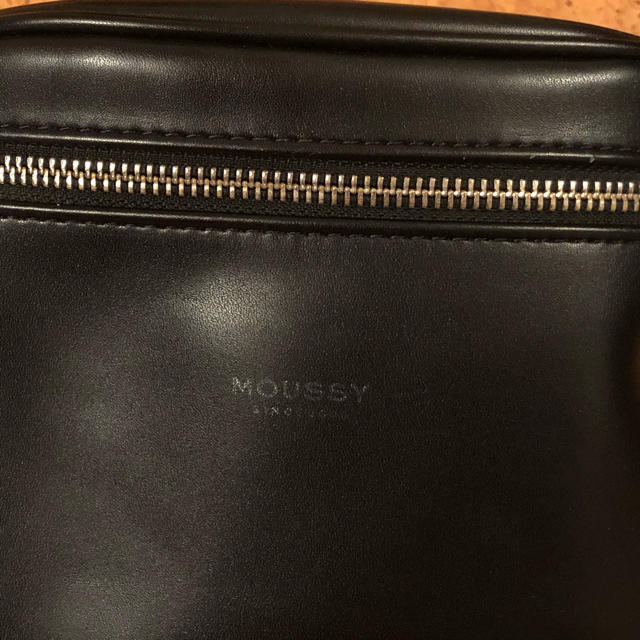 moussy(マウジー)のmoussy ボディバッグ レディースのバッグ(ボディバッグ/ウエストポーチ)の商品写真