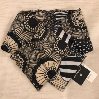 UNIQLO Marimekko (マリメッコ) コラボ パッドスカーフ - マフラー ...