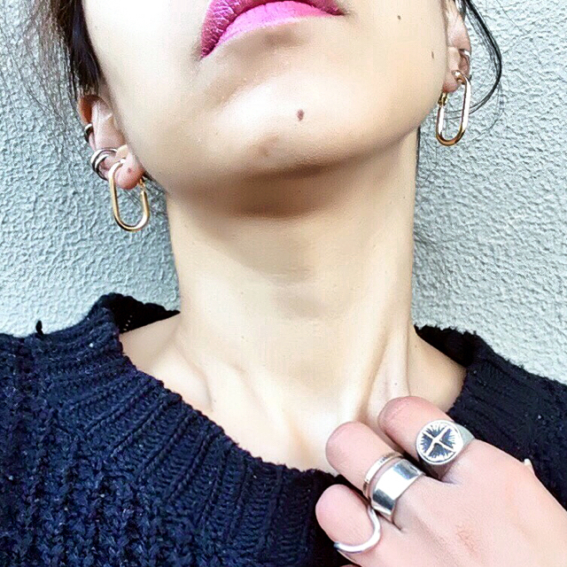 人気絶頂 ハンドメイド レジンヘアゴム 大ぶり アクリルリング リース