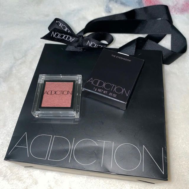 ADDICTION(アディクション)のaddiction  アイシャドウ　085 コスメ/美容のベースメイク/化粧品(アイシャドウ)の商品写真