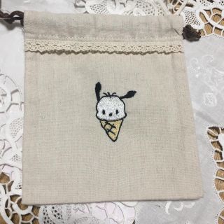 ハンドメイド　巾着　ポチャッコ風刺繍(ポーチ)