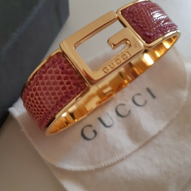 mayu様専用 GUCCI バングルとBVLGARIトート 全品無料 レディース