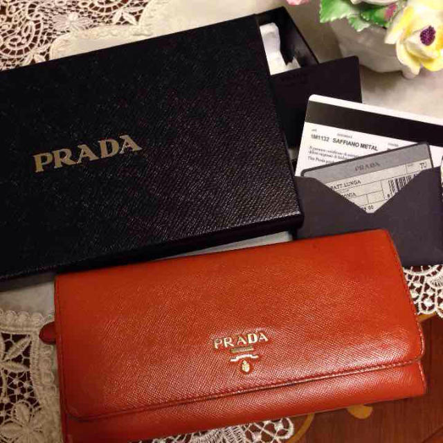 PRADA(プラダ)のプラダ サフィアーノ 長財布★ レディースのファッション小物(財布)の商品写真