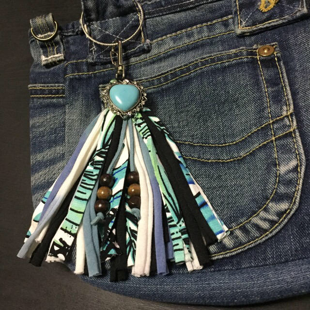 再×14入荷 No.111 ハンドメイド タッセル バッグチャーム キーホルダー