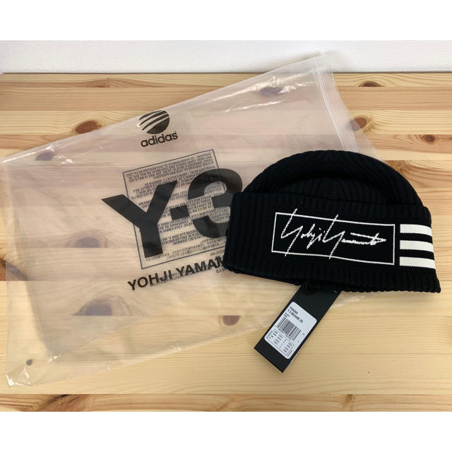 Y-3(ワイスリー)の未使用　Y-3 ワイスリー ヨウジヤマモト ニットキャップ  メンズの帽子(ニット帽/ビーニー)の商品写真