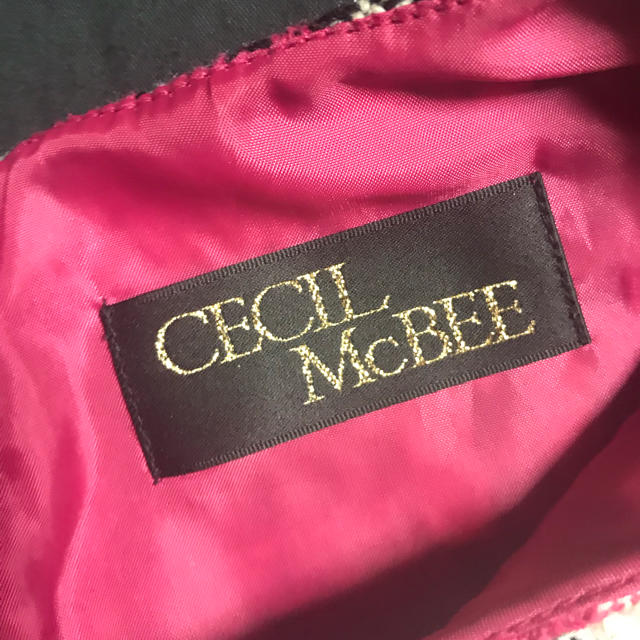 CECIL McBEE(セシルマクビー)のセシルマクビーワンピース CECILMcBEE レディースのワンピース(ひざ丈ワンピース)の商品写真