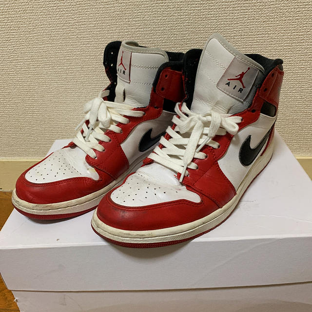 NIKE(ナイキ)のAIR JORDAN 1 Chicago メンズの靴/シューズ(スニーカー)の商品写真