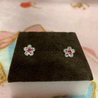 ジュエリーツツミ(JEWELRY TSUTSUMI)のTSUTSUMI K18 花　ピアス(ピアス)