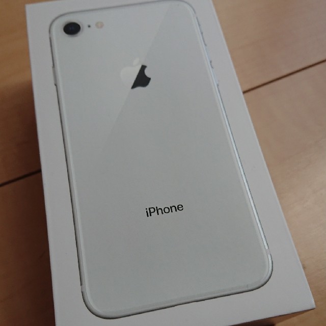 iPhone8 64GB SIMロック解除済  シルバーシルバー使用状況