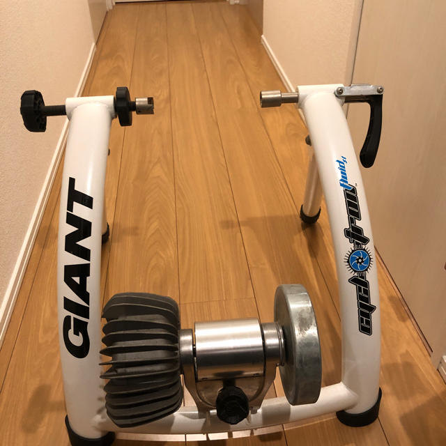 GIANT サイクルトレーナー