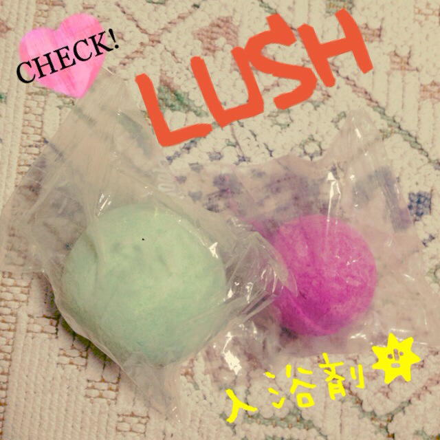 LUSH(ラッシュ)のLUSH★入浴剤 コスメ/美容のボディケア(入浴剤/バスソルト)の商品写真
