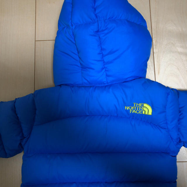 THE NORTH FACE(ザノースフェイス)のy.s様専用ノースフェイスキッズダウン90センチ水色本物 キッズ/ベビー/マタニティのキッズ服男の子用(90cm~)(コート)の商品写真