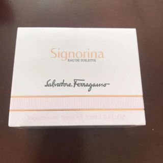 サルヴァトーレフェラガモ(Salvatore Ferragamo)の専用★フェラガモ シニョリーナ オーデトワレ 30ml(香水(女性用))