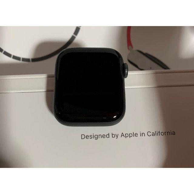 Apple Watch(アップルウォッチ)のApple Watch Series4 (GPS)40mm スペースグレイ スマホ/家電/カメラのスマホアクセサリー(その他)の商品写真
