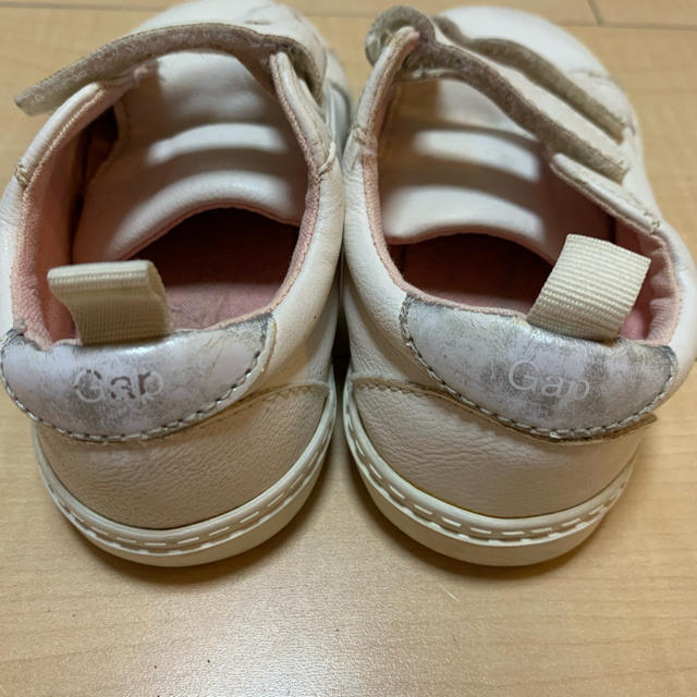 babyGAP(ベビーギャップ)の15.0cm ベビーGAP スニーカー　女の子 キッズ/ベビー/マタニティのキッズ靴/シューズ(15cm~)(スニーカー)の商品写真