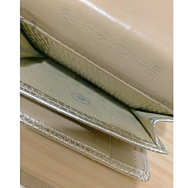 JIMMY CHOO(ジミーチュウ)のお値下げ　ジミーチュー Jimmy choo ミニ財布 財布 三つ折り財布  レディースのファッション小物(財布)の商品写真