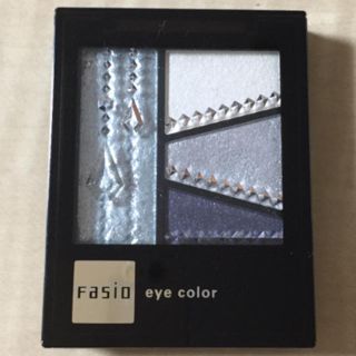 コーセー(KOSE)のFasio eye color シルバー系 6mg(アイシャドウ)