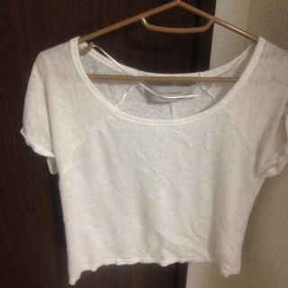 ザラ(ZARA)の白トップス(Tシャツ(半袖/袖なし))