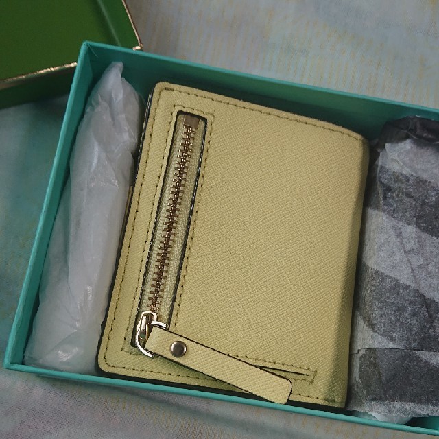 kate spade new york(ケイトスペードニューヨーク)のkate spade 二つ折り財布 レモンイエロー レディースのファッション小物(財布)の商品写真